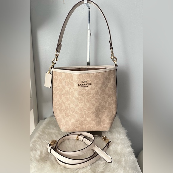 ❤️ coach bucket bag - Picture 1 of 11